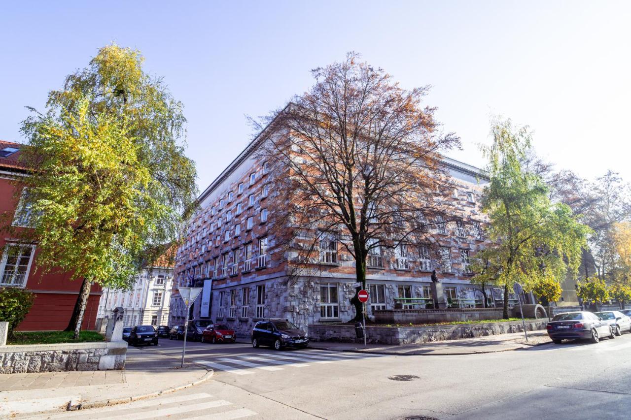 Central Living Vegova-With Parking Lublana Zewnętrze zdjęcie
